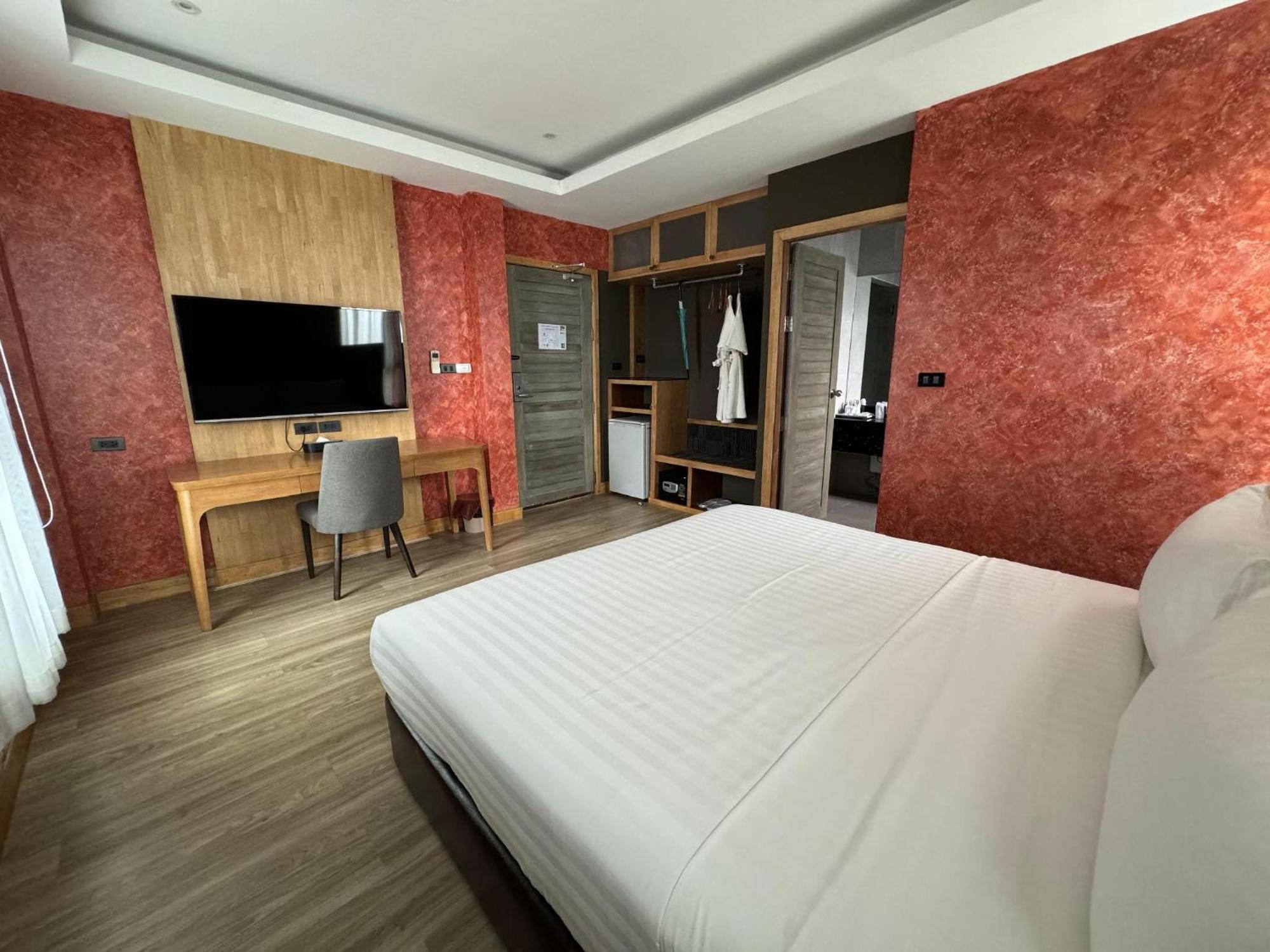 La Isla Pranburi Beach Resort Sam Roi Yot Εξωτερικό φωτογραφία